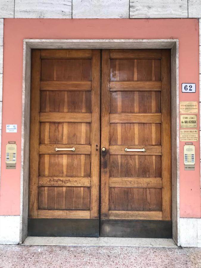 Farolfi Apartments Galliera Болоня Екстериор снимка