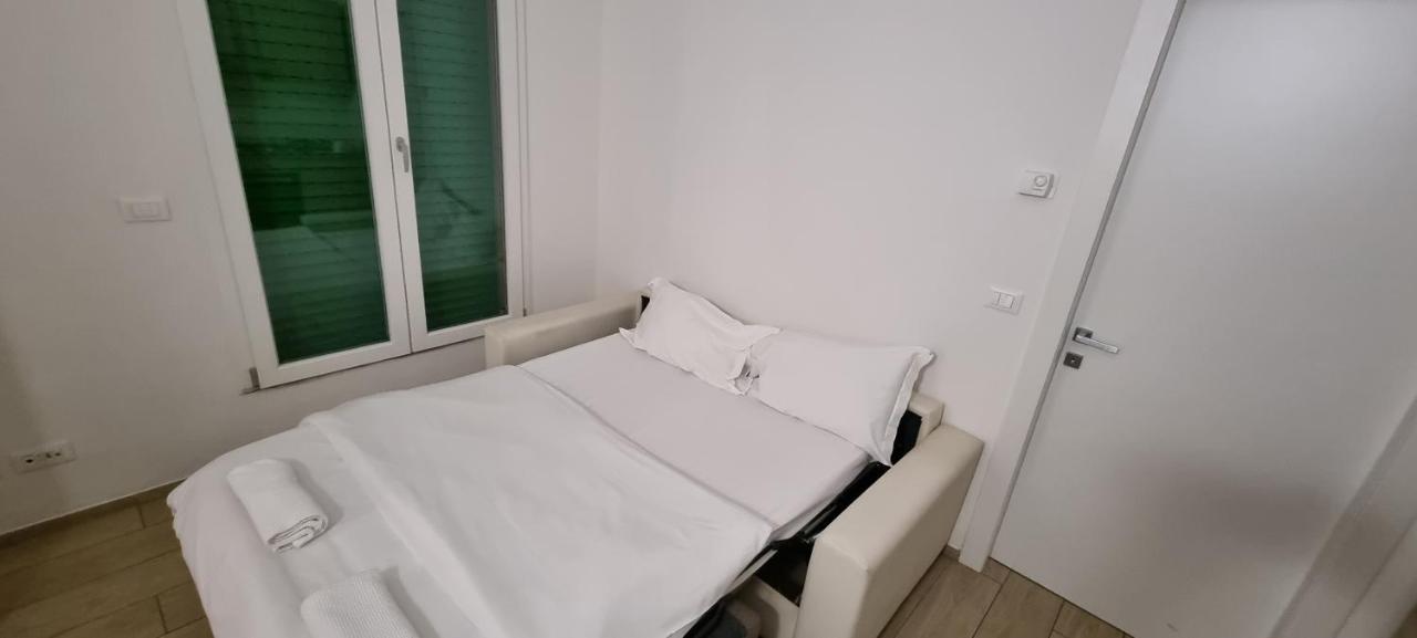 Farolfi Apartments Galliera Болоня Екстериор снимка