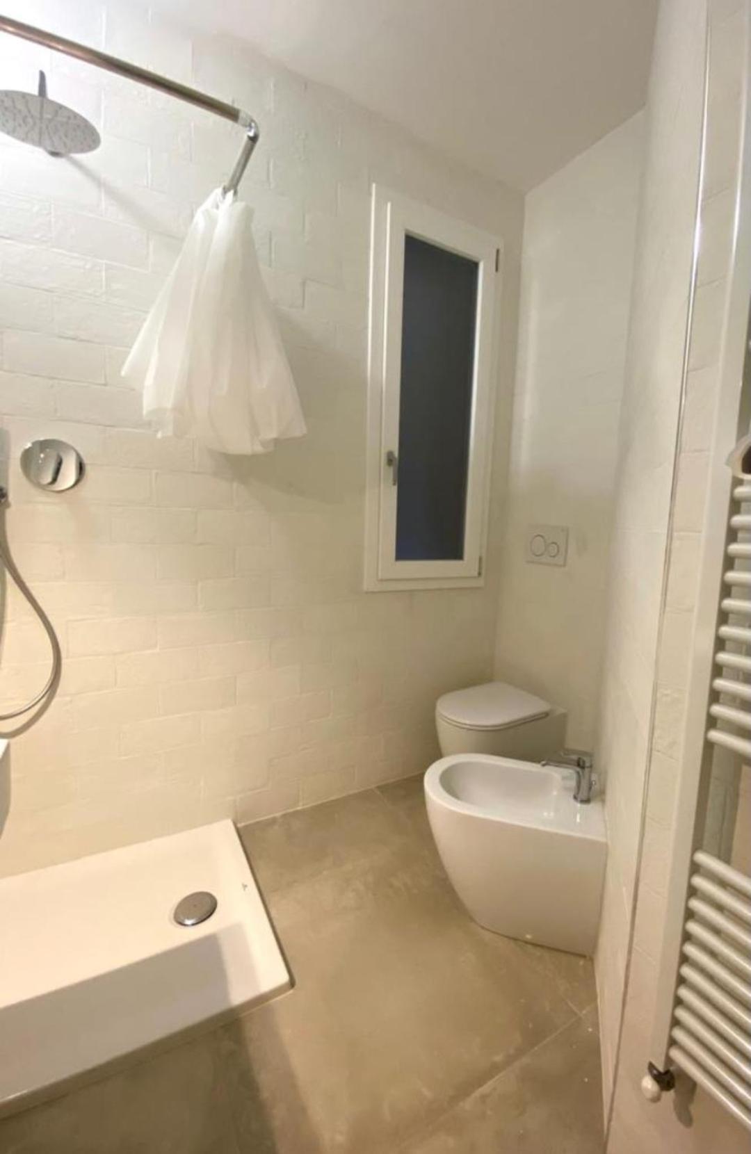 Farolfi Apartments Galliera Болоня Стая снимка