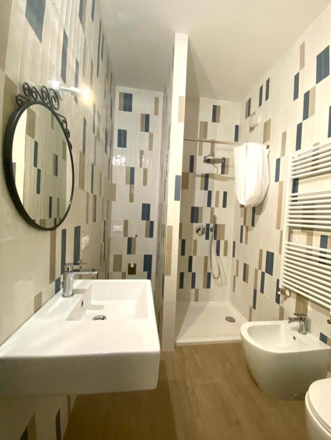 Farolfi Apartments Galliera Болоня Стая снимка